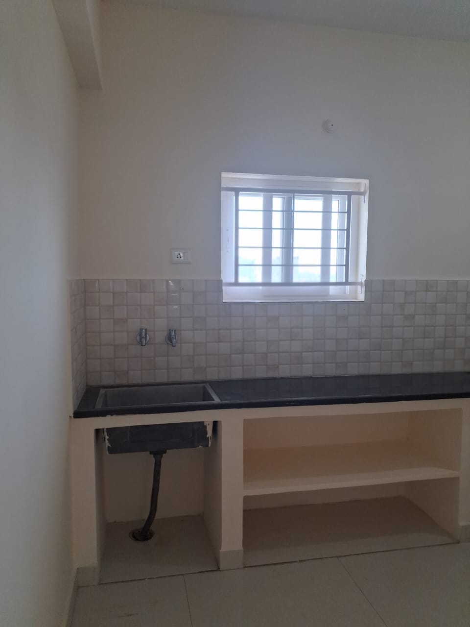 3 BHK Flat for sale in Su